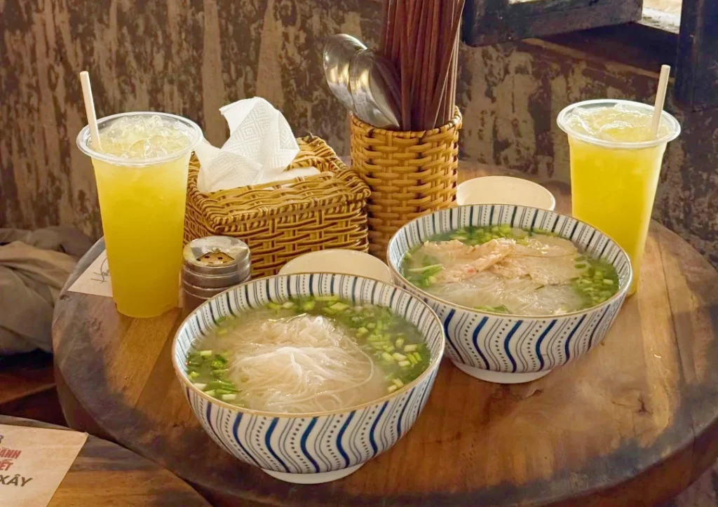 bún quậy kiến xây grand world