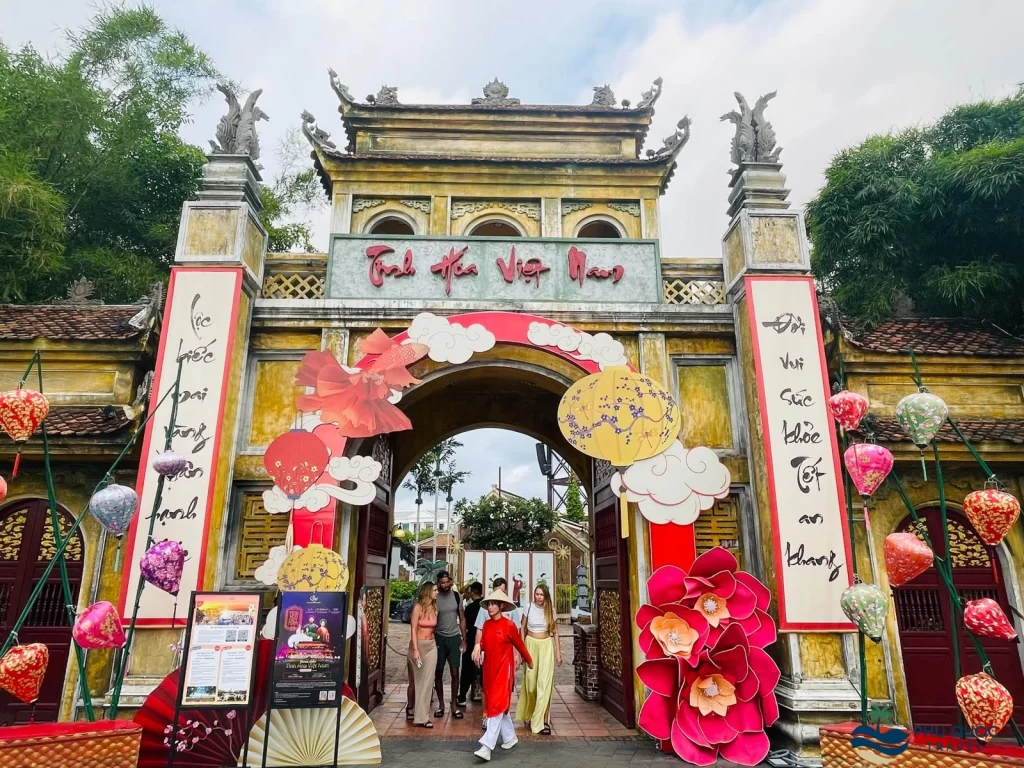 grand world phu quoc ancient town1