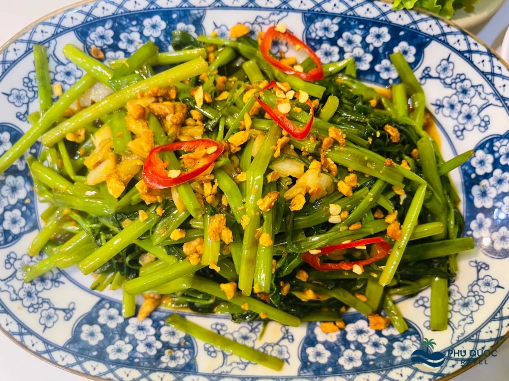 grand world phu quoc food pho tam 02