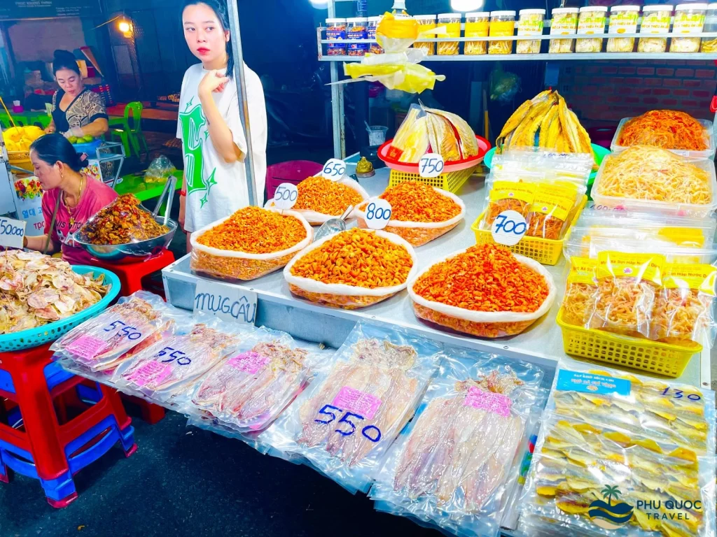 phu quoc night market dreid octopus n prawn