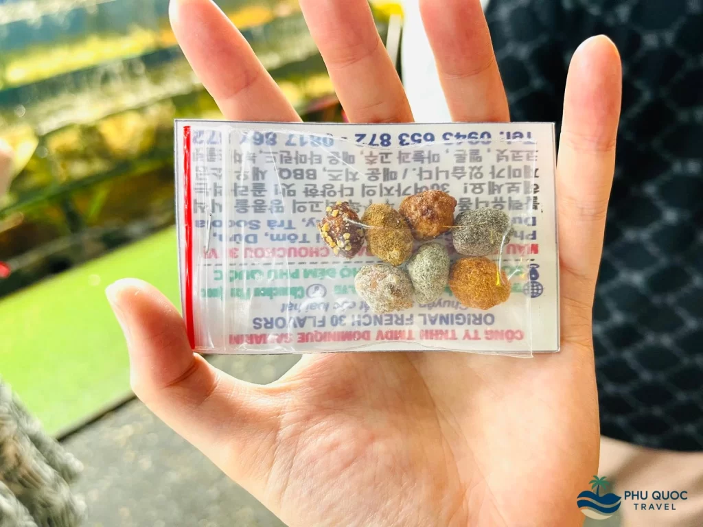 phu quoc night market vietnamese peanuts