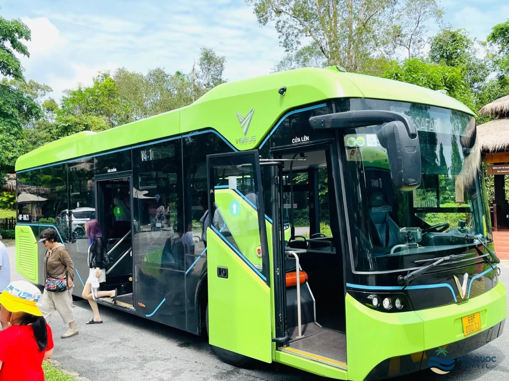 vinpearl safari phu quoc vinbus stop