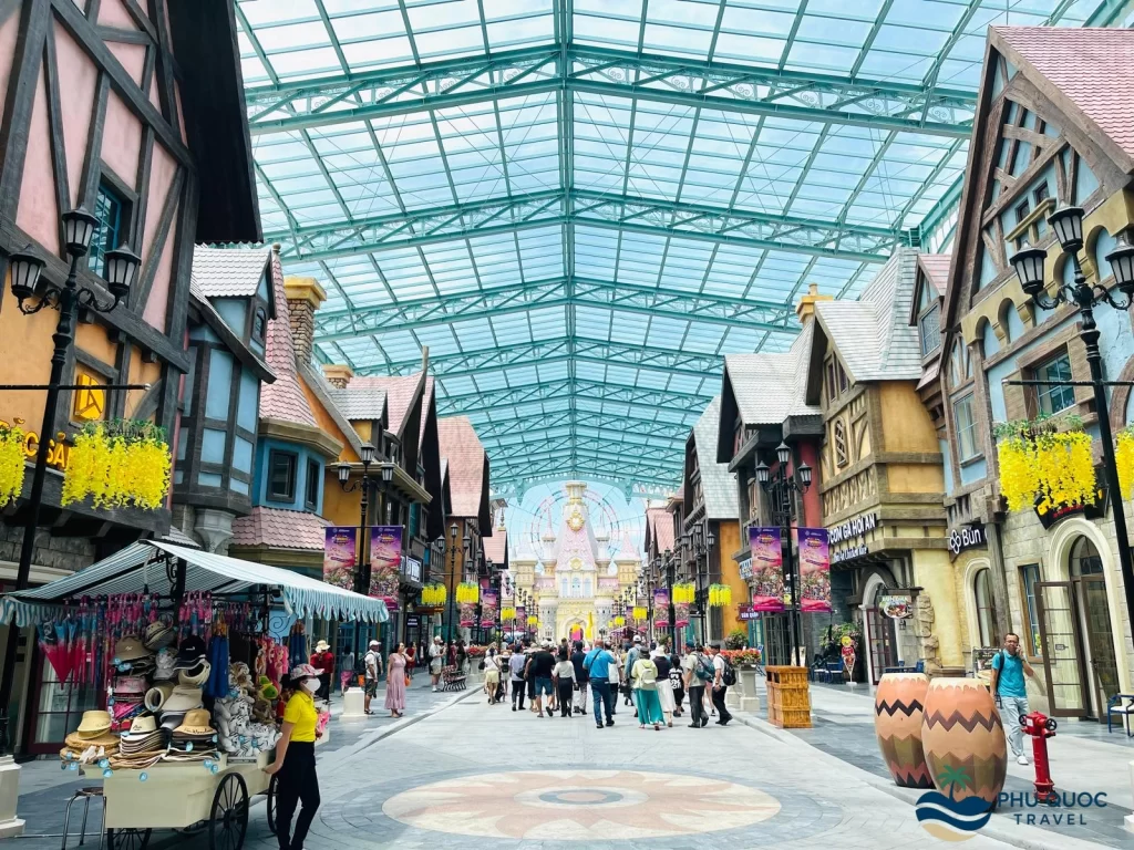 vinwonder phu quoc European Avenue