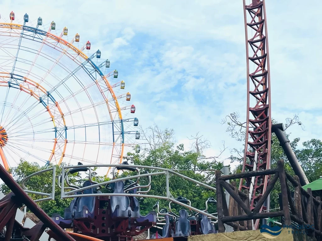 vinwonder phu quoc Skate Ride